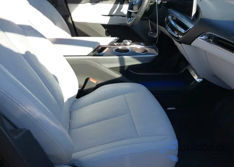 2023 Cad Lyriq from USA, damaged, VIN 1GYKPMRK7PZ003199